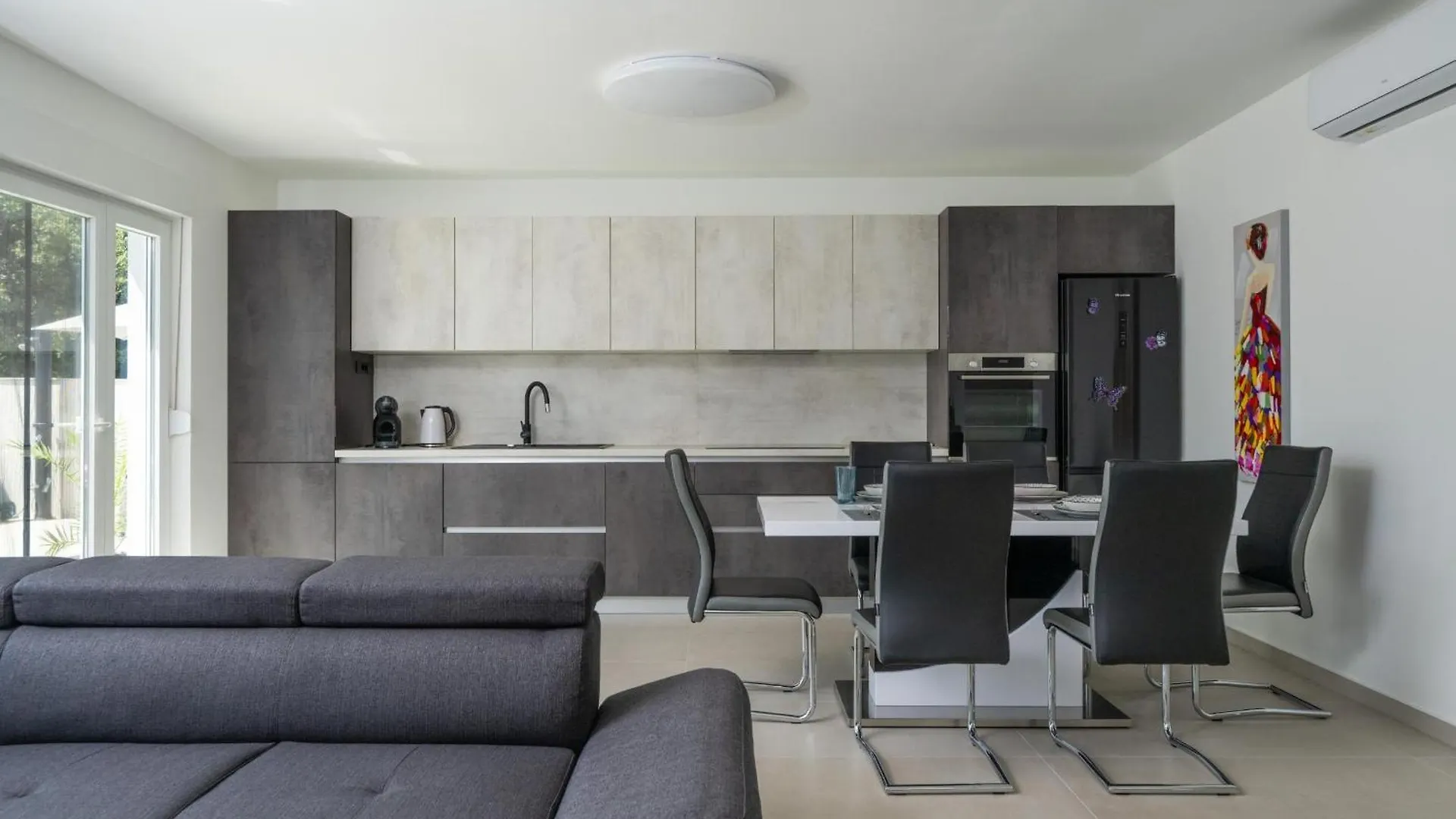 Villa Sofia Valtura 0*,