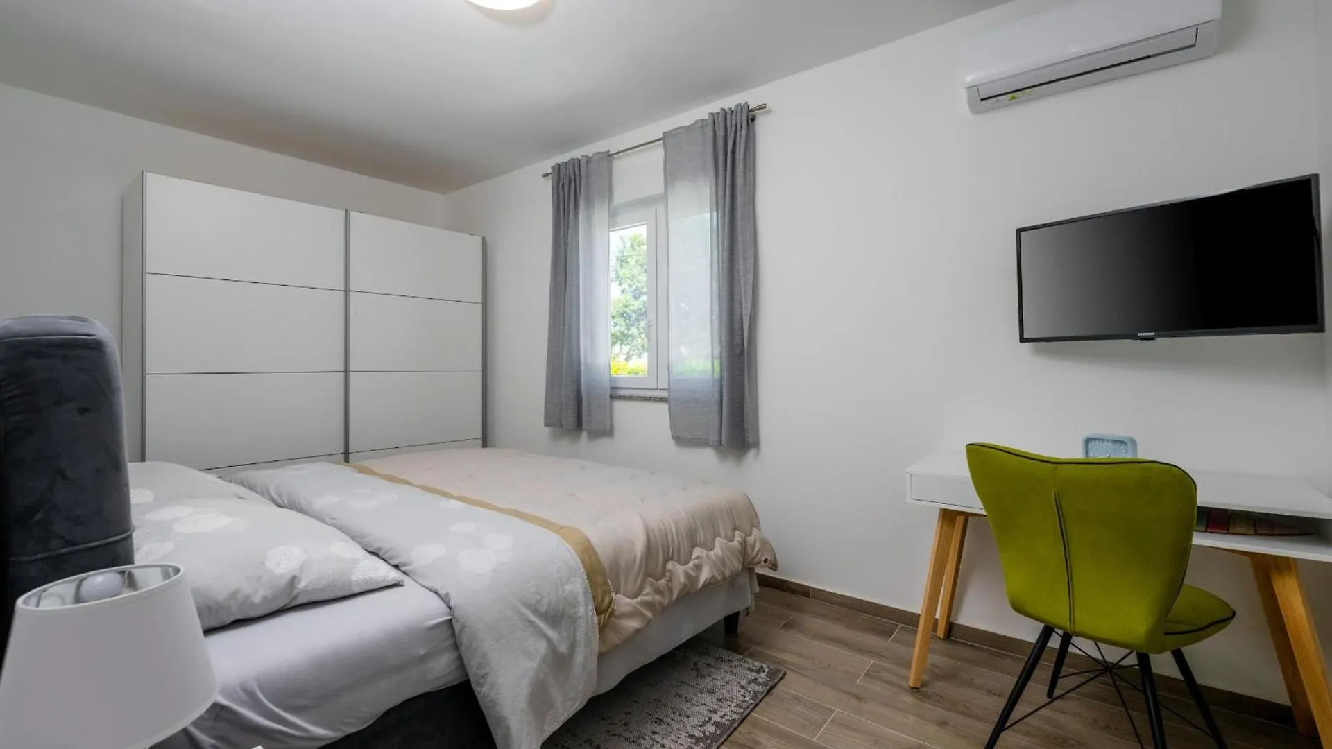 Villa Sofia Valtura 0*,  Croatia
